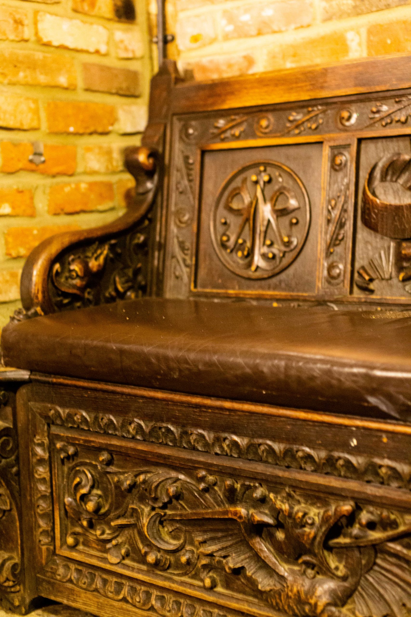 Gallery Meade Hall at The Crown & Cushion Meade Hall at The Crown